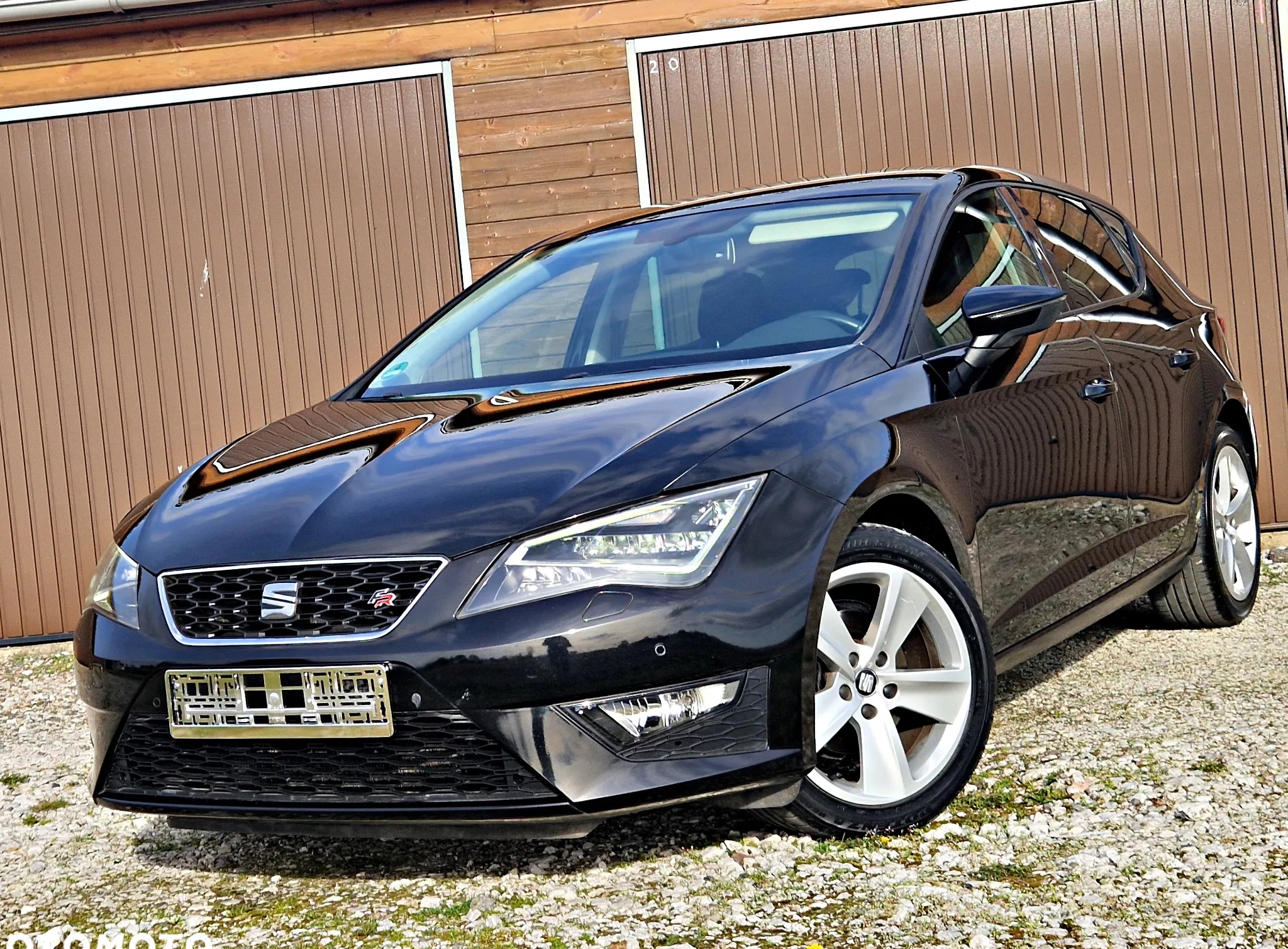 Seat Leon cena 47900 przebieg: 208000, rok produkcji 2015 z Września małe 781